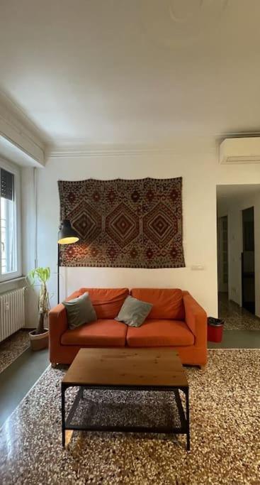 Cozy Apartment Near The Colosseum Roma Exterior foto