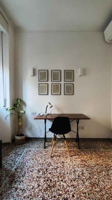 Cozy Apartment Near The Colosseum Roma Exterior foto